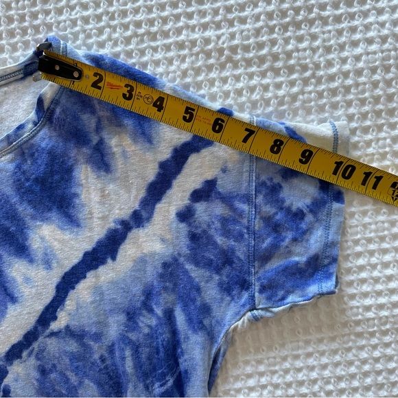 Chico's Women's Size 1 Linen Tie-Dye Relaxed  Tee Short Sleeve Lightweight Blue - Picture 9 of 9